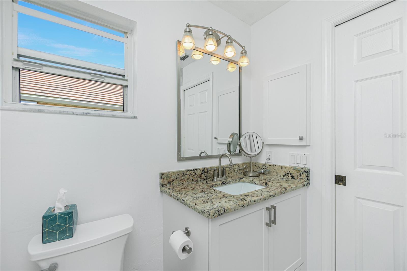 26162 Stillwater Cir Property Photo 15