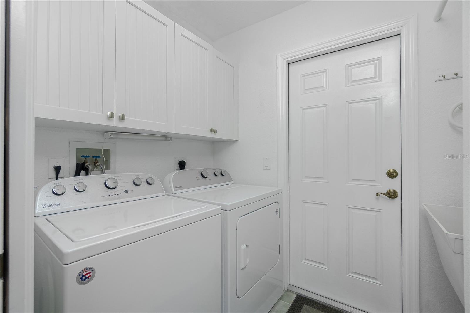 26162 Stillwater Cir Property Photo 18