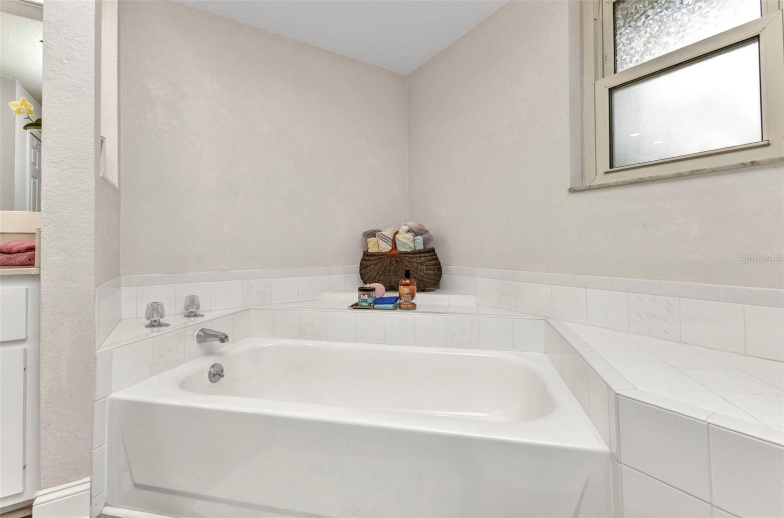 23531 Dunstan Ave Property Photo 13