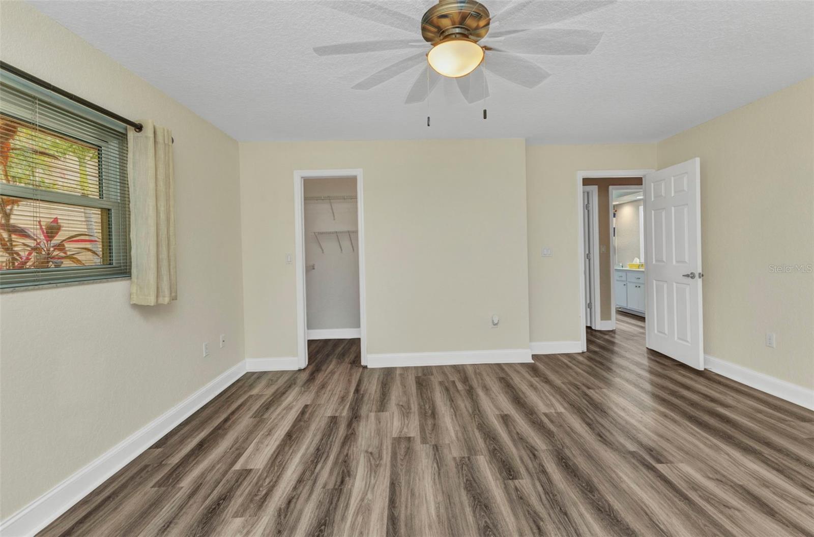 23531 Dunstan Ave Property Photo 17