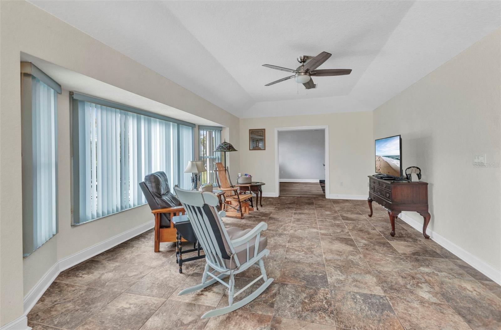 23531 Dunstan Ave Property Photo 28