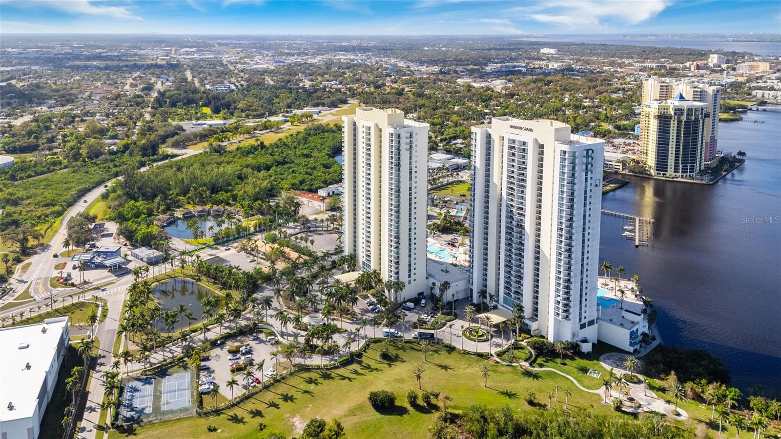 3000 Oasis Grand Blvd #1004 Property Photo