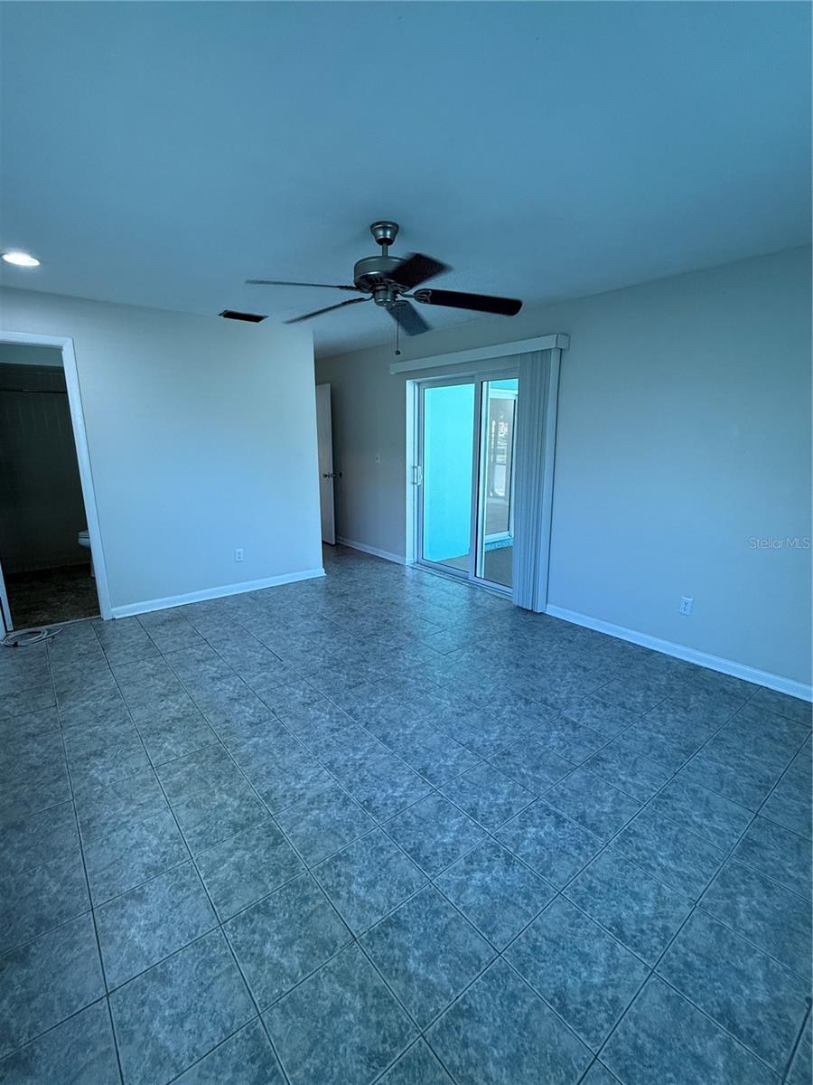 1709 Ne 7th Ter Property Photo 12