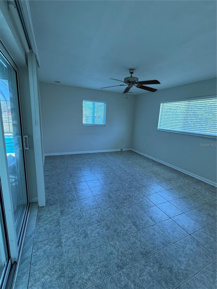 1709 Ne 7th Ter Property Photo 13