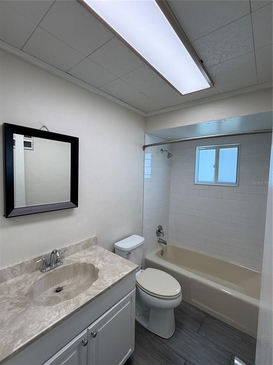 1709 Ne 7th Ter Property Photo 16