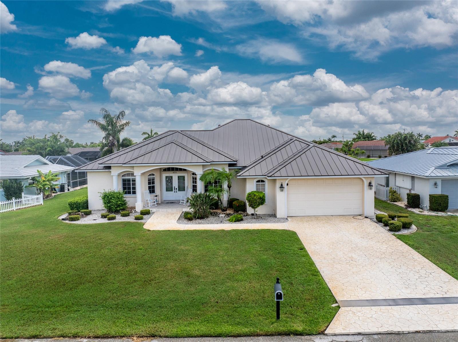 33950 Real Estate Listings Main Image