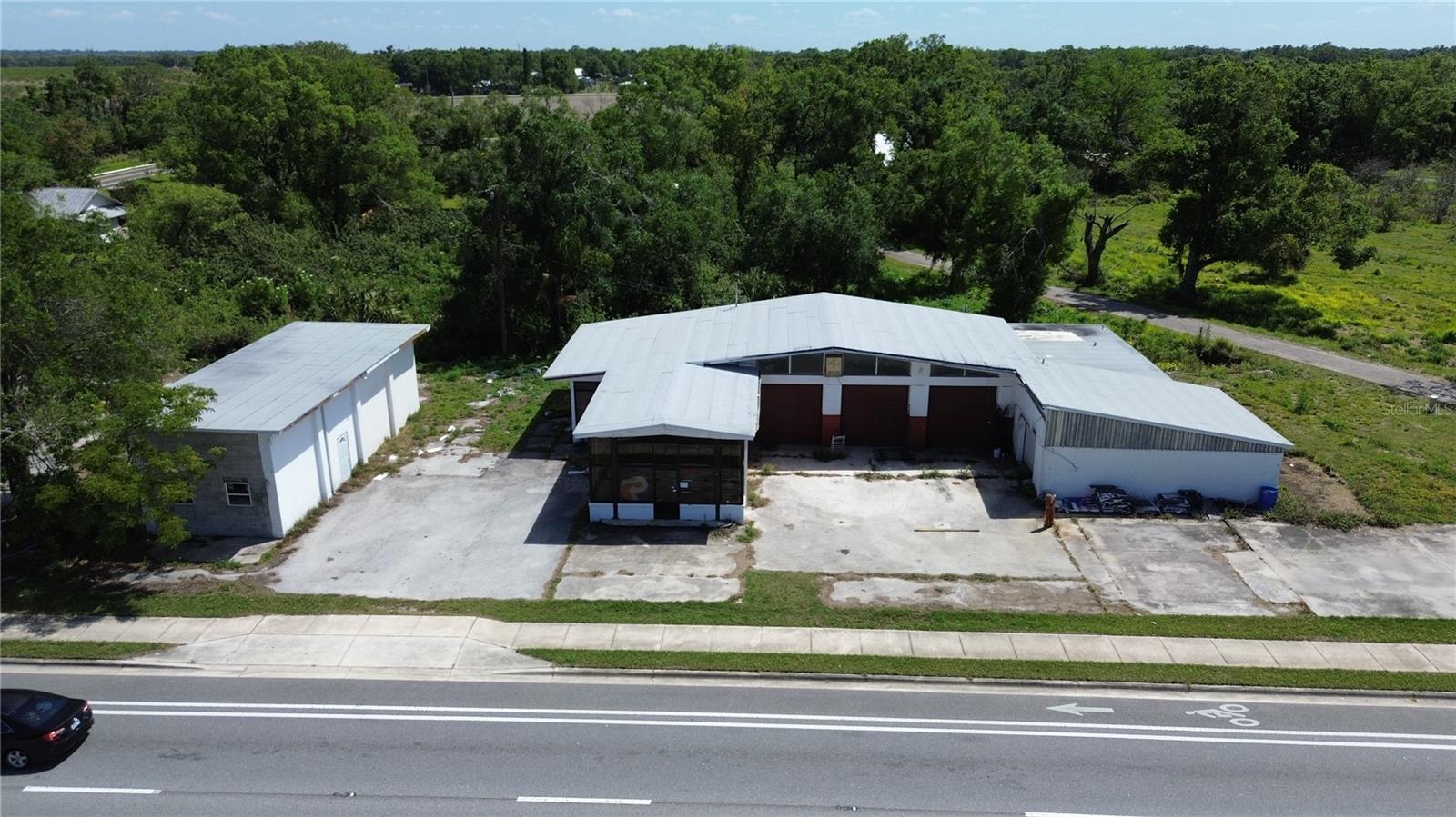 4490 Sw Highway 17 Property Photo 1