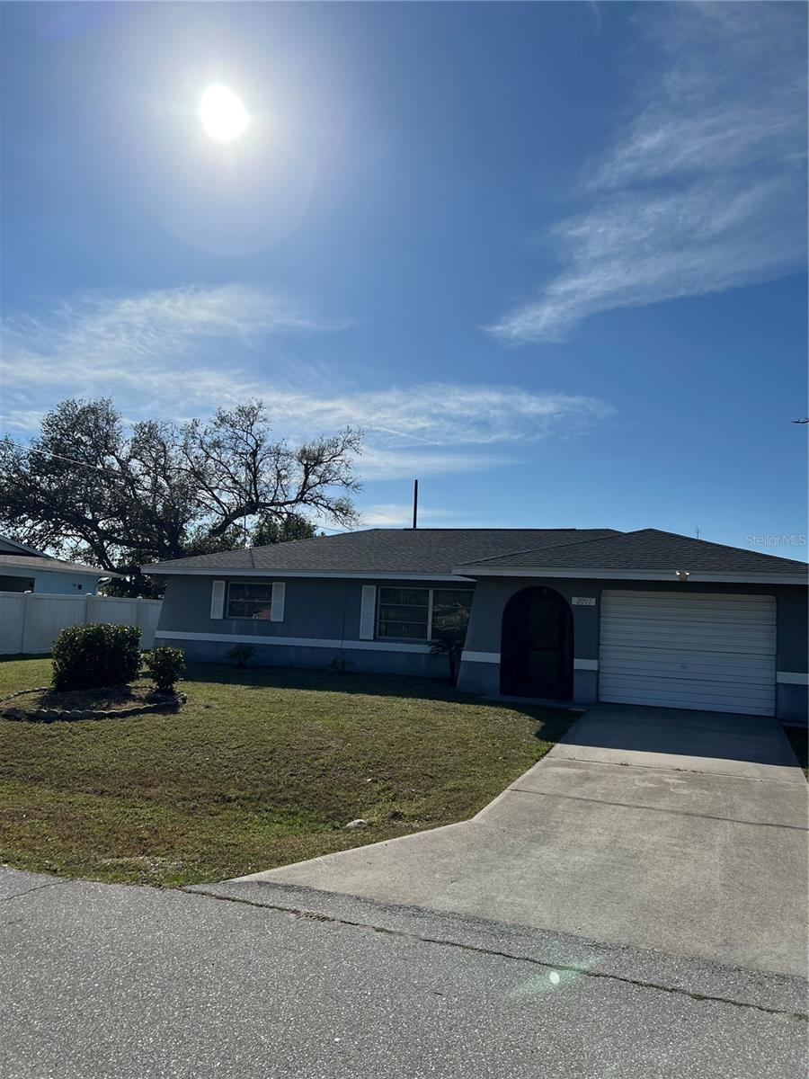 2097 Carnac St Property Photo