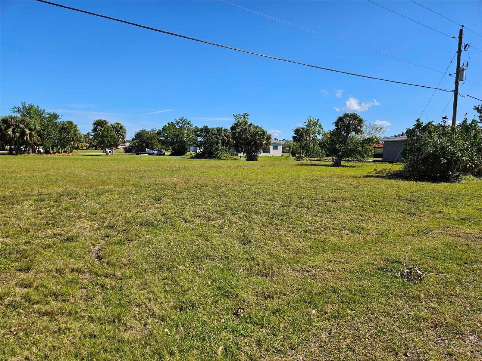 24252 Peppercorn Rd Property Photo 4