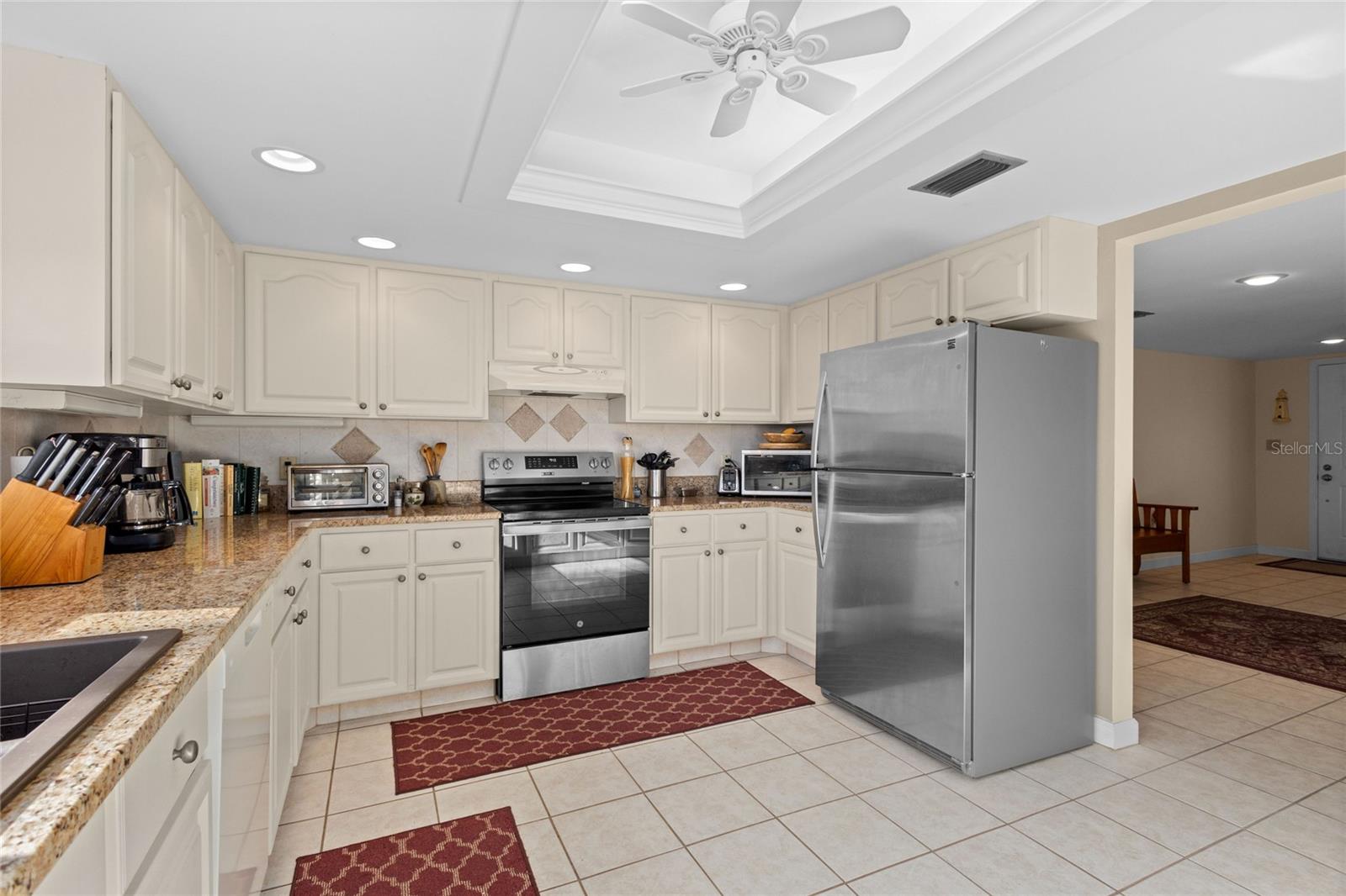 3230 Southshore Dr #36b Property Photo 6
