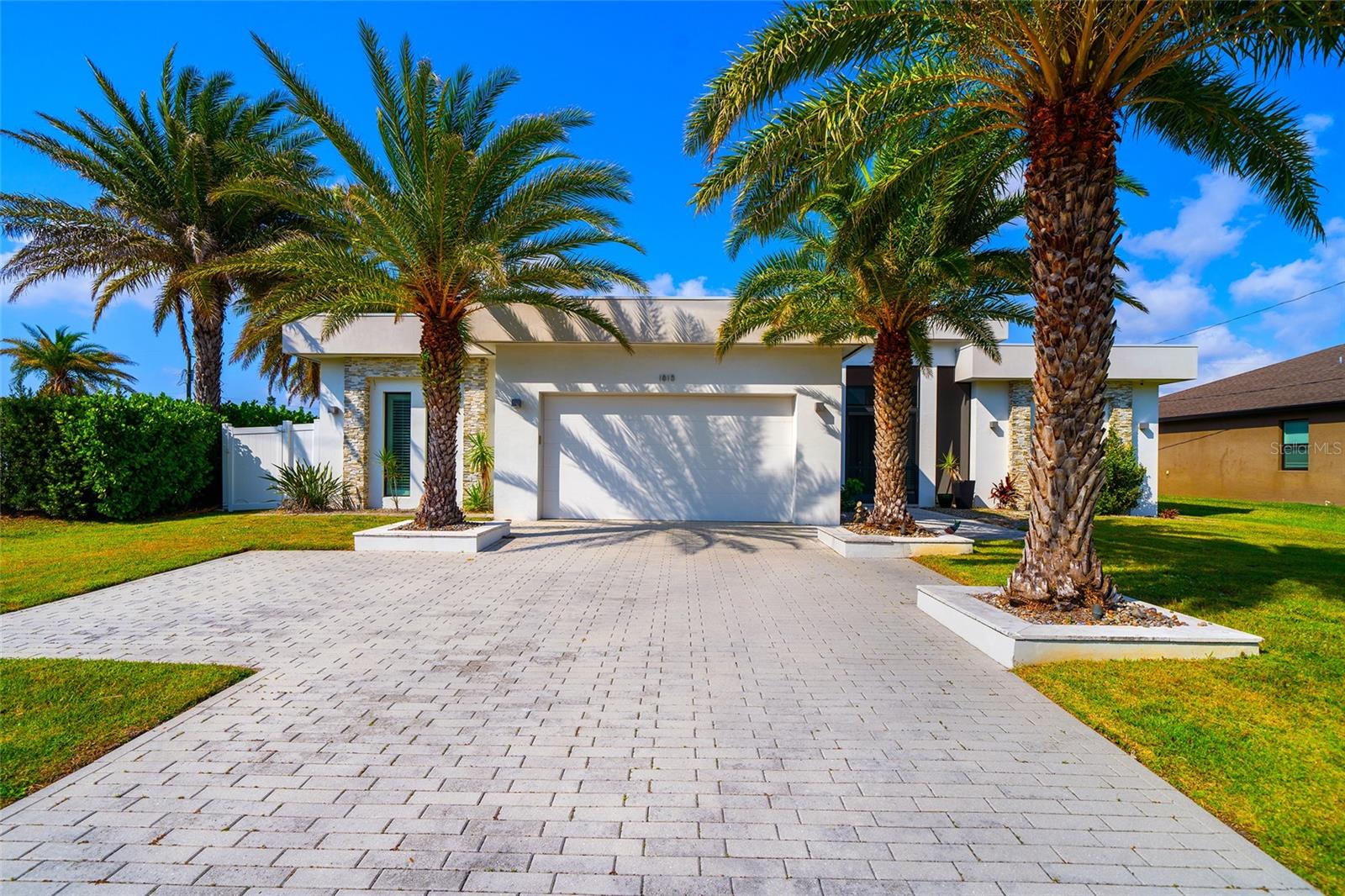 1815 Cape Coral Pkwy W Property Photo 1