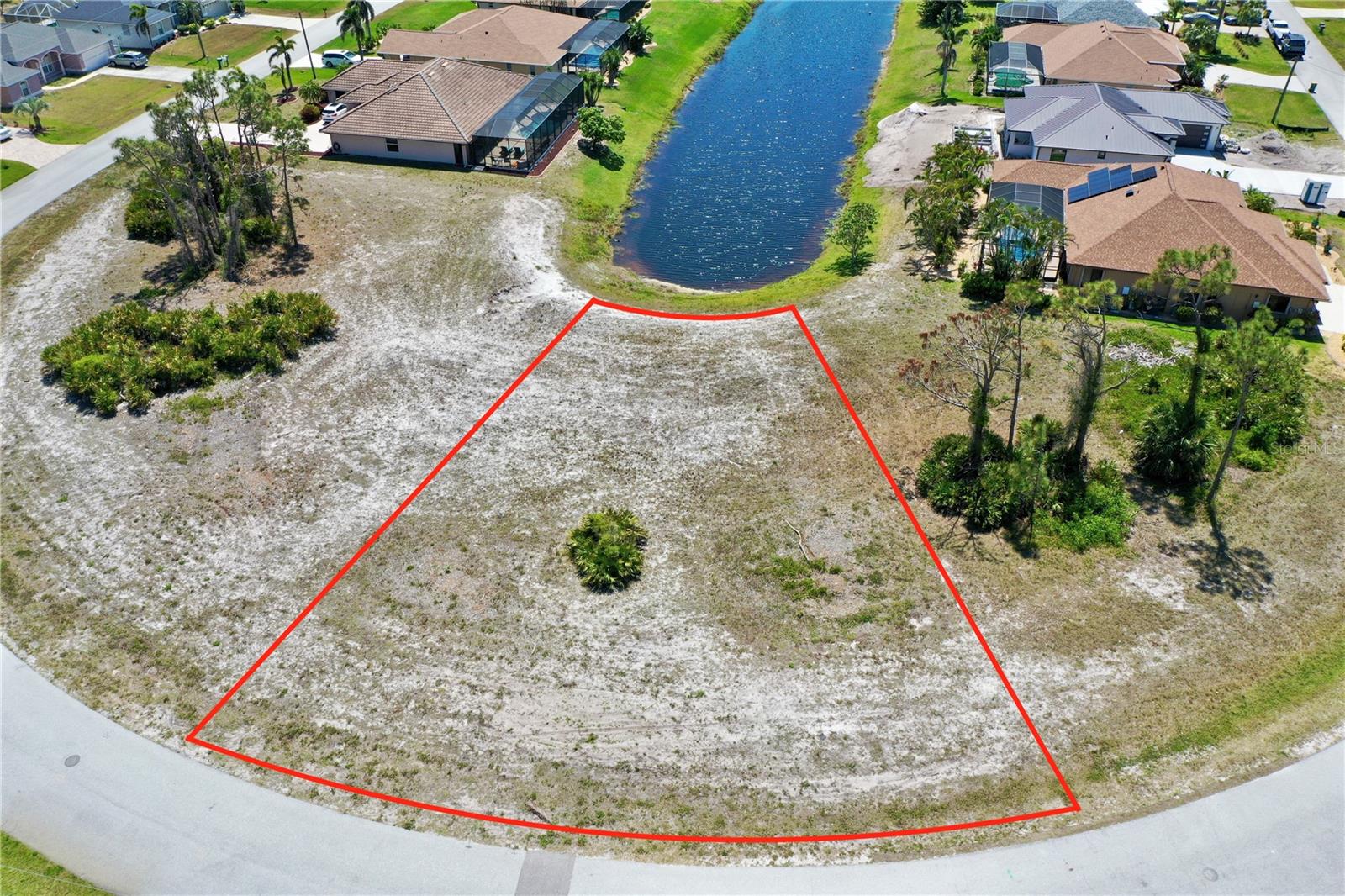 15 Medalist Way Property Photo 1