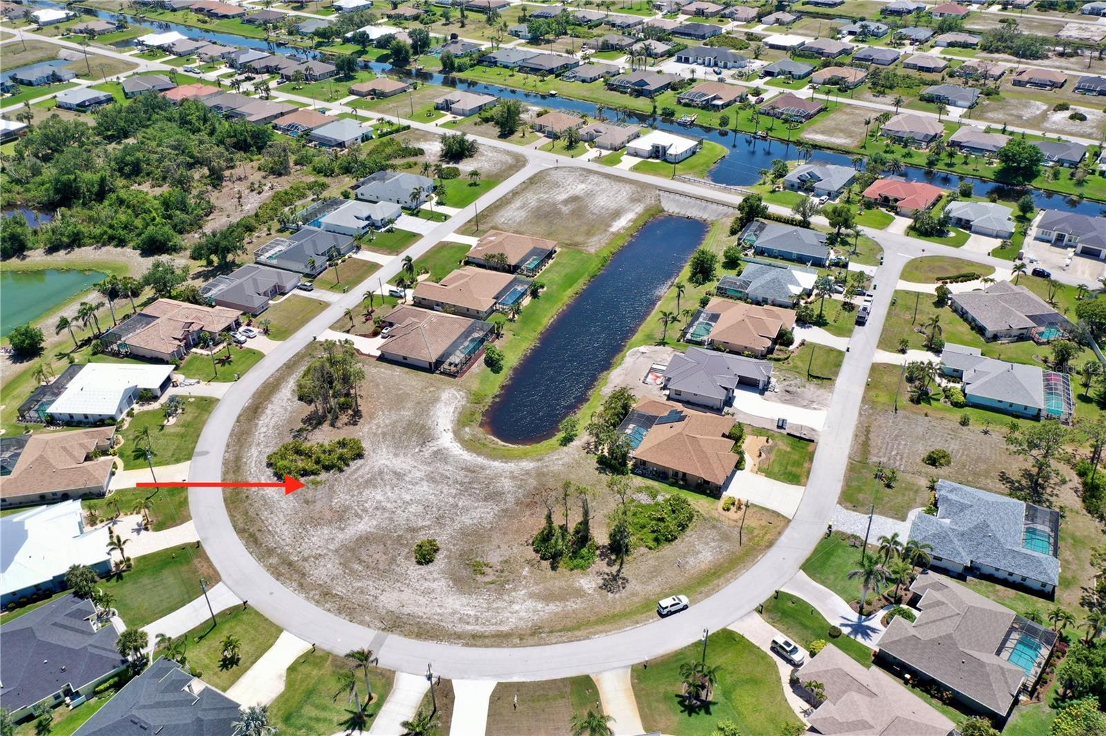 13 Medalist Way Property Photo 3