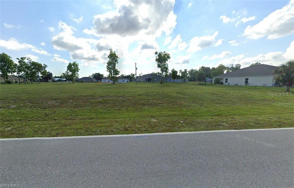 25482 Doredo Dr Property Photo 5
