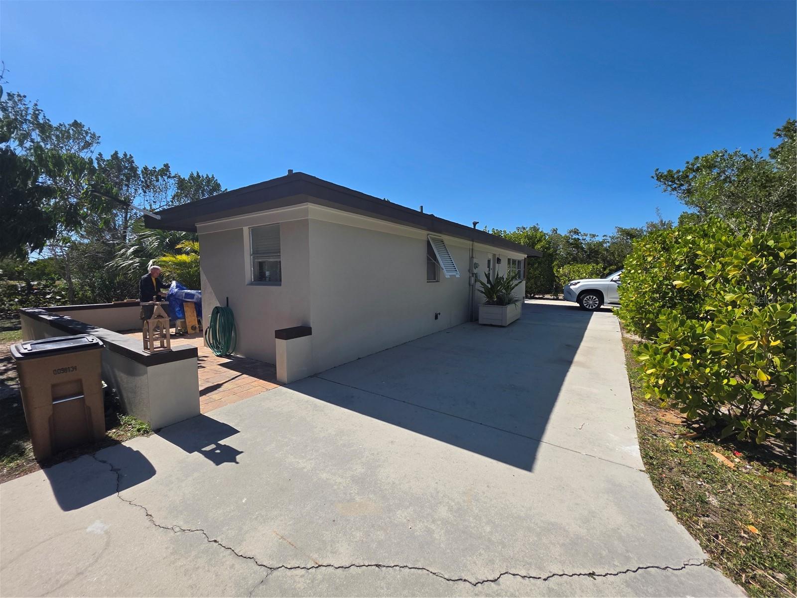 725 Patty Ave #a Property Photo 6
