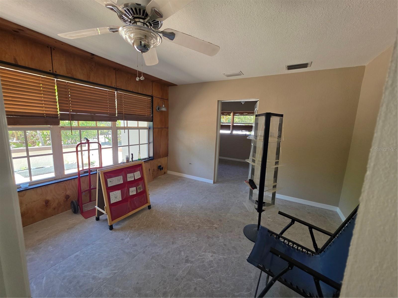 725 Patty Ave #a Property Photo 8