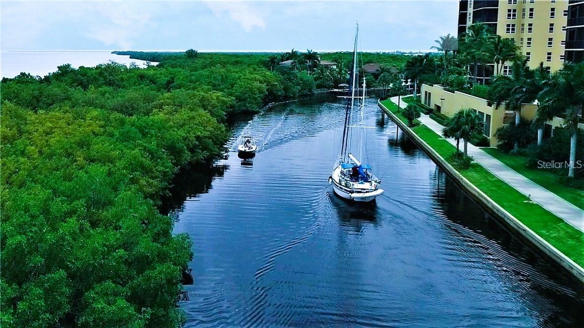 3321 Sunset Key Cir #502 Property Photo 4