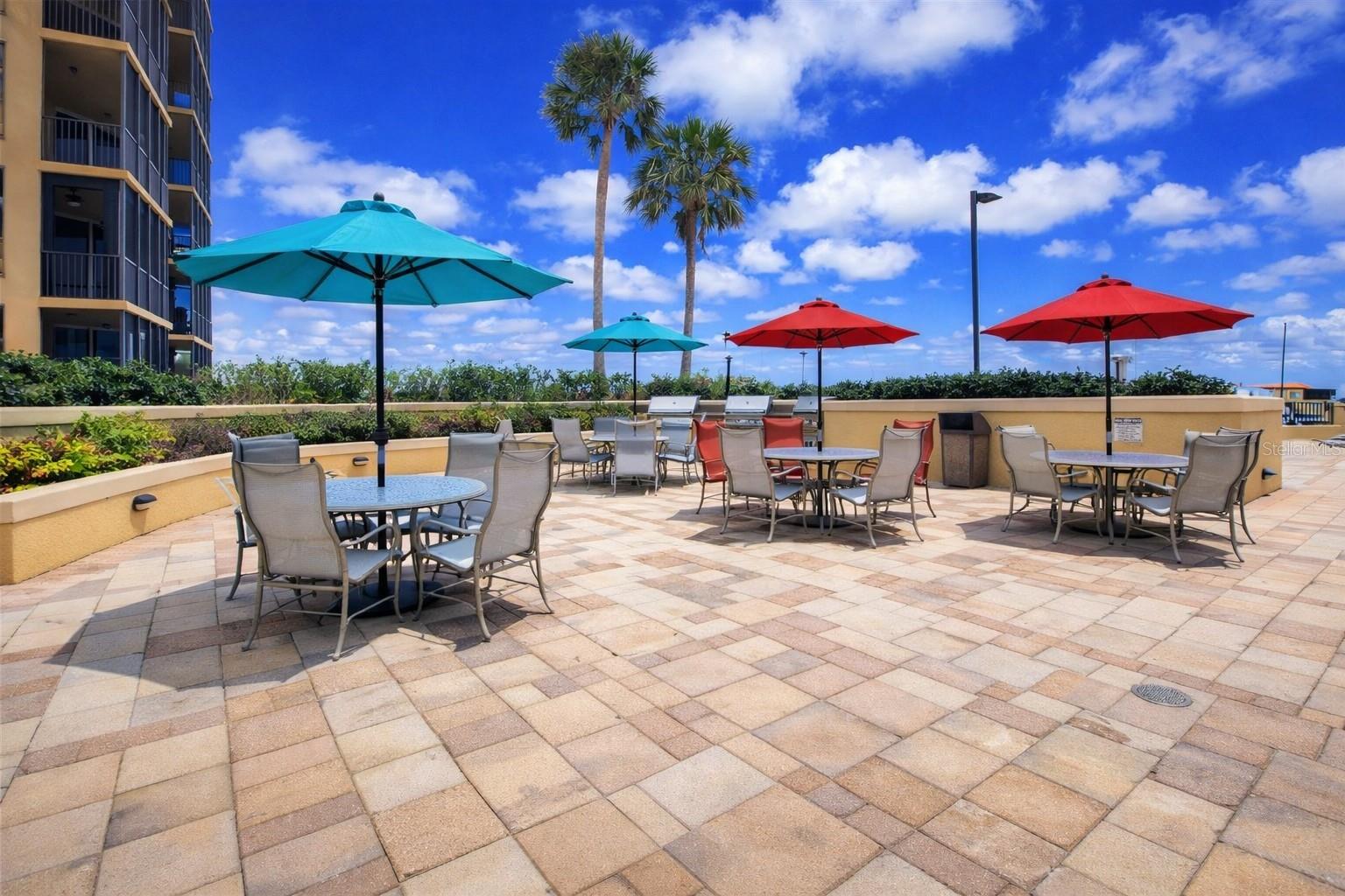 3321 Sunset Key Cir #502 Property Photo 5