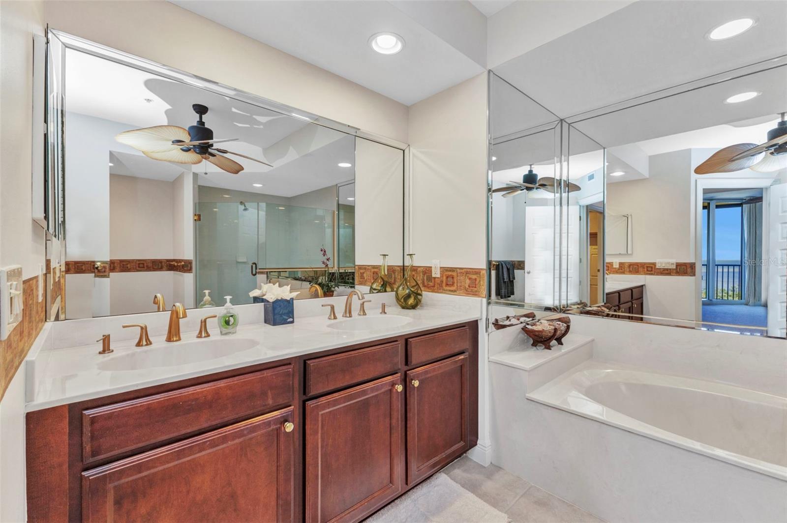 3321 Sunset Key Cir #502 Property Photo 17