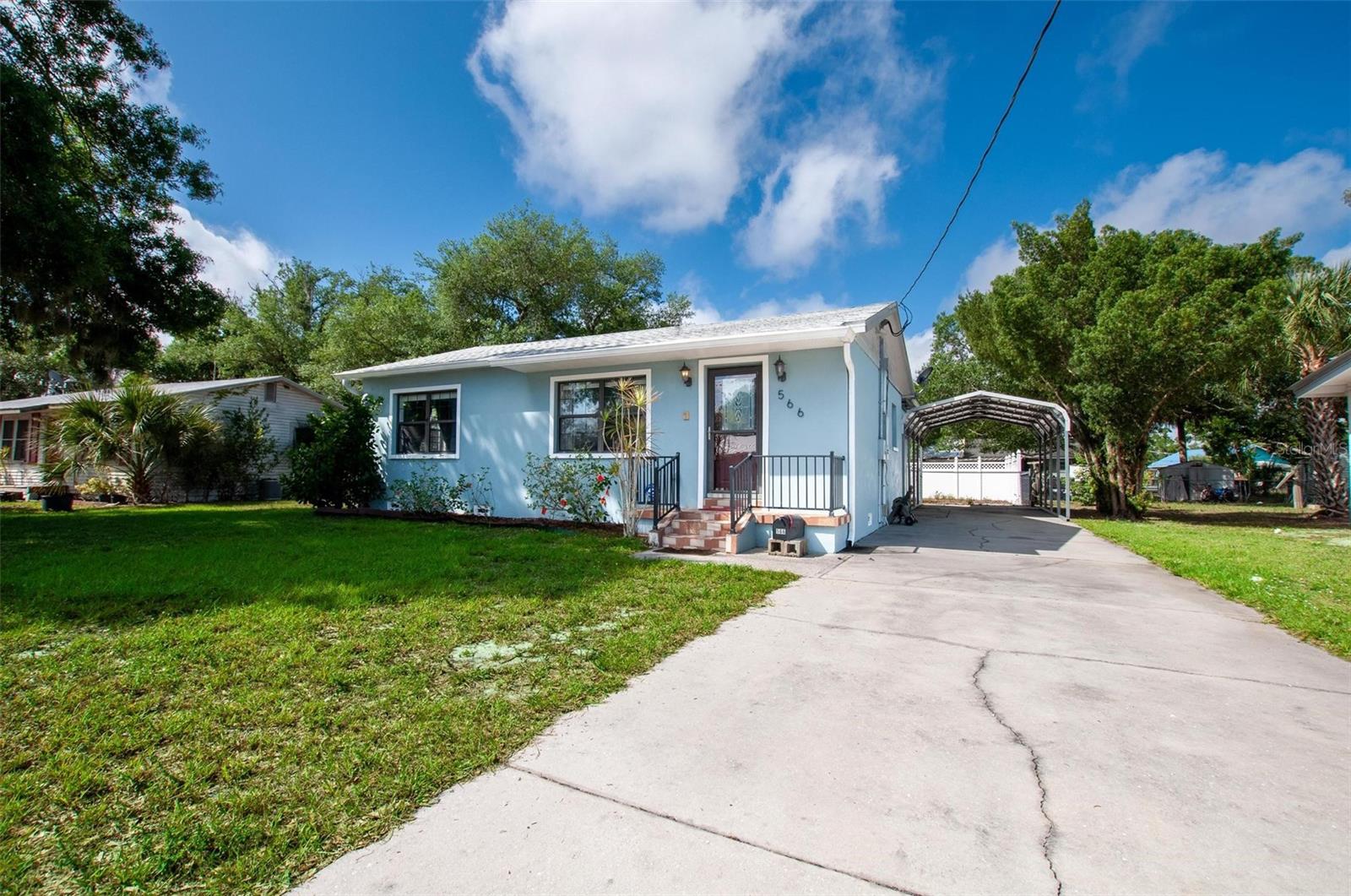 566 Gloria Ave Property Photo