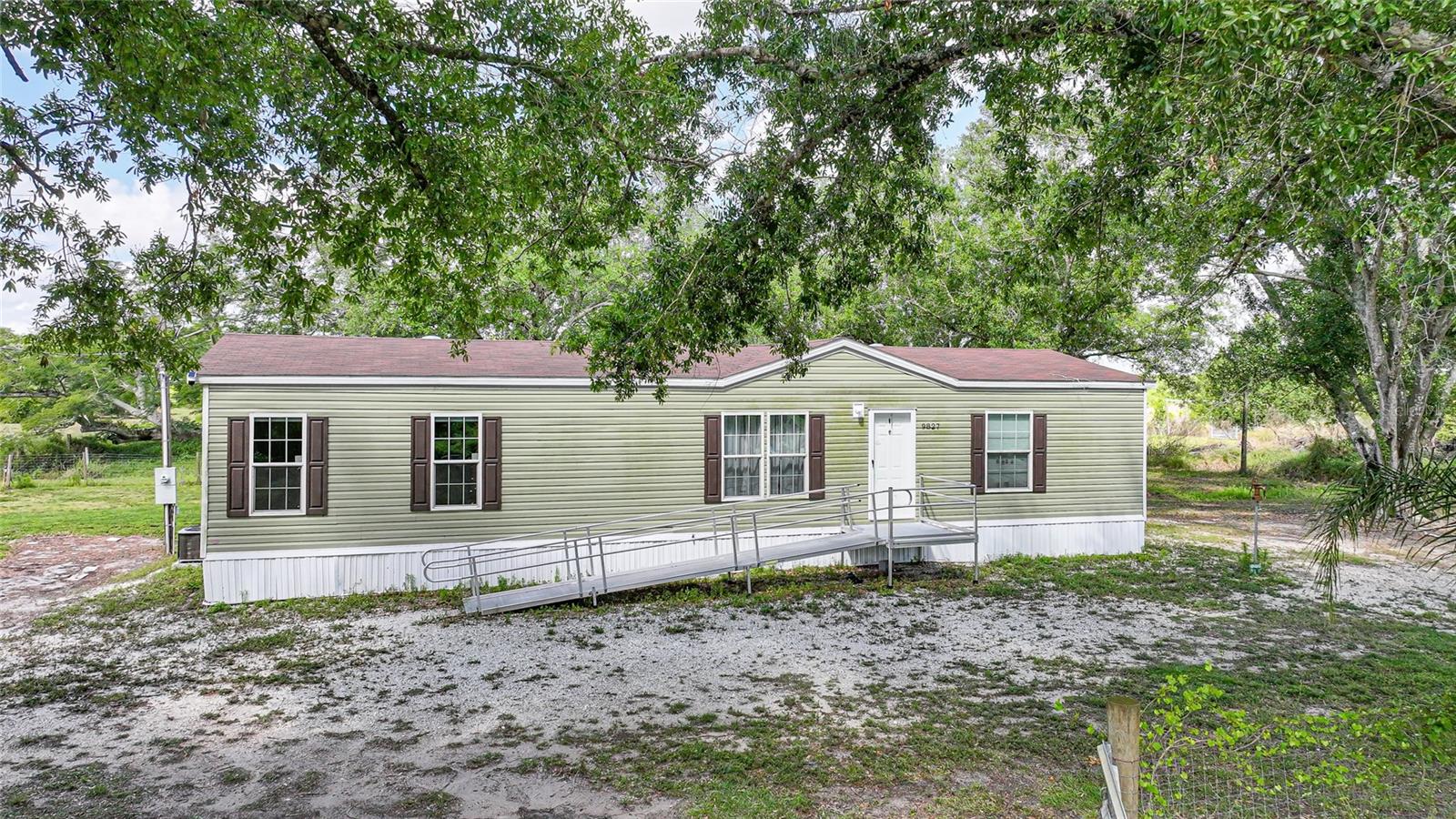 9827 Se Hoth Rd Property Photo