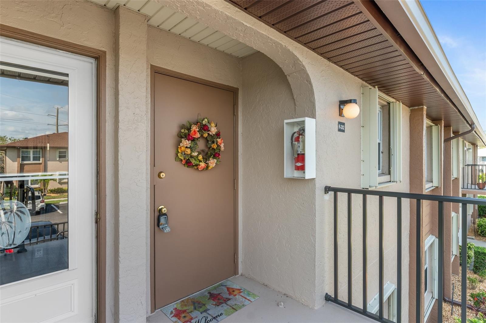 25100 Sandhill Blvd #r202 Property Photo 1