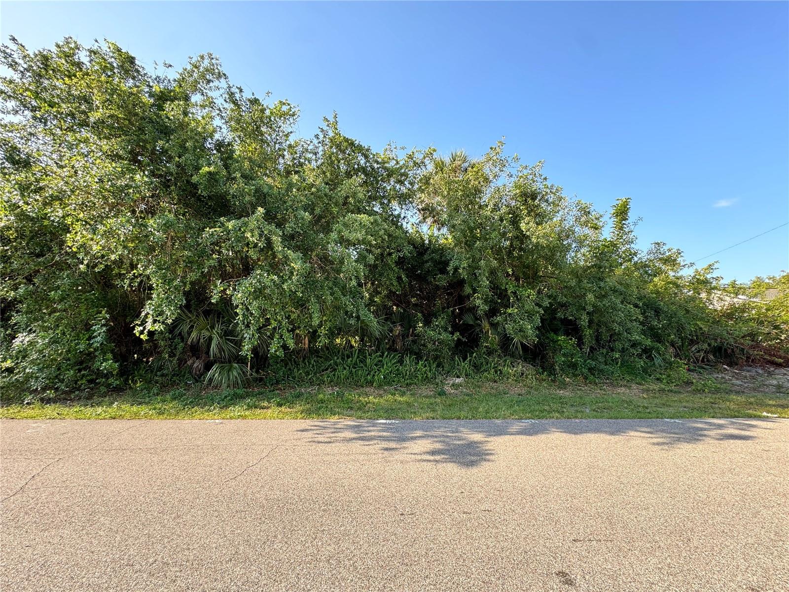 18411 Evenglow Ave Property Photo