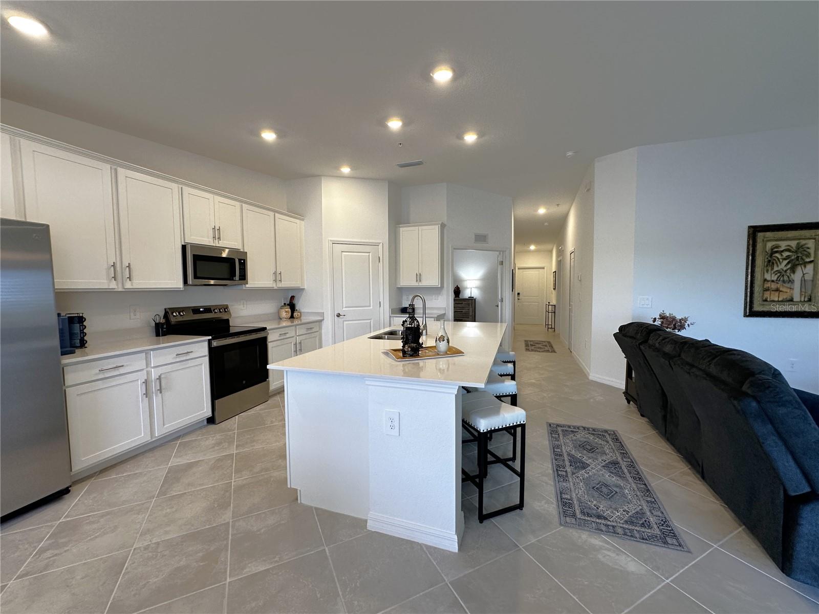 14241 Heritage Landing Blvd #1823 Property Photo 7