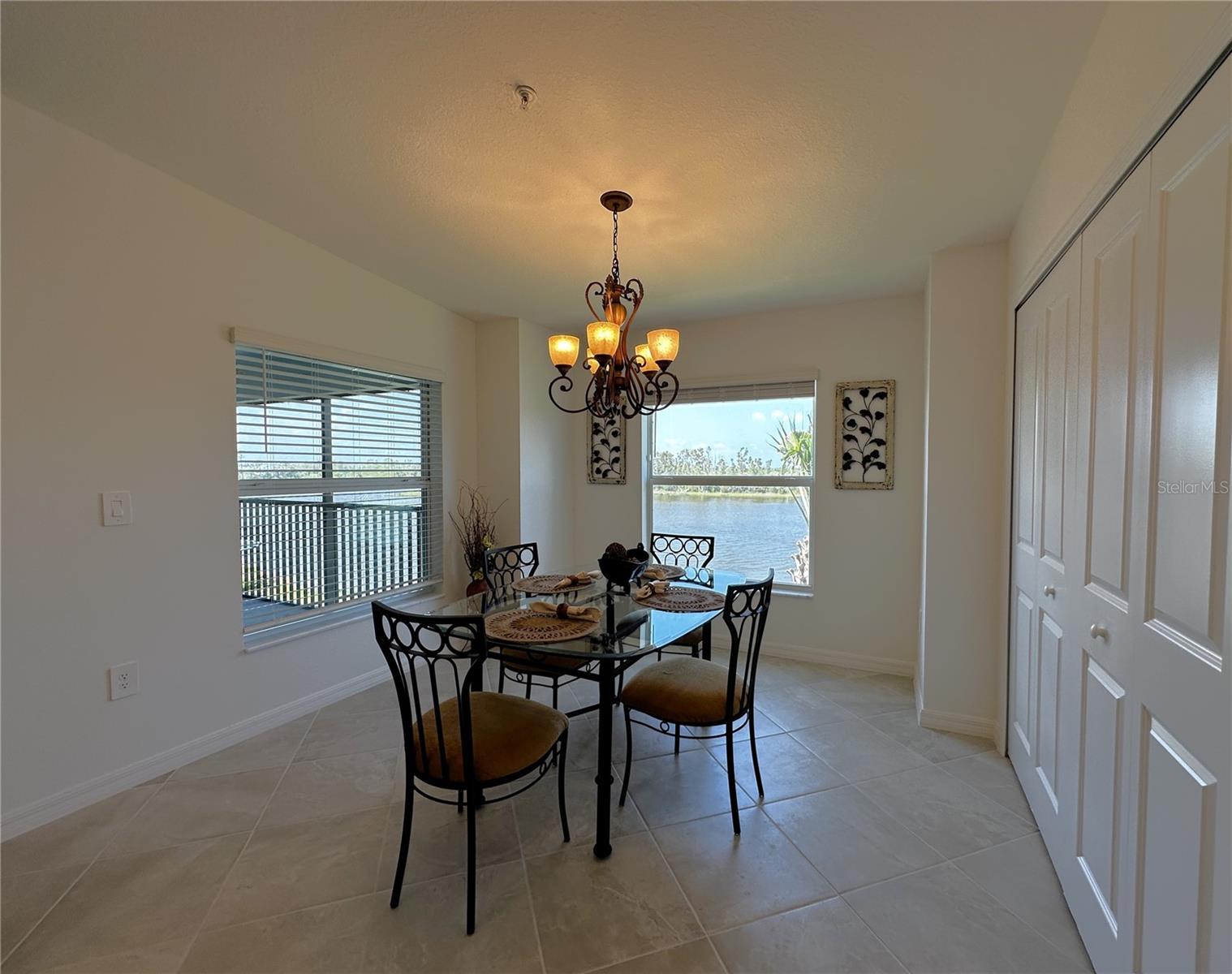 14241 Heritage Landing Blvd #1823 Property Photo 8