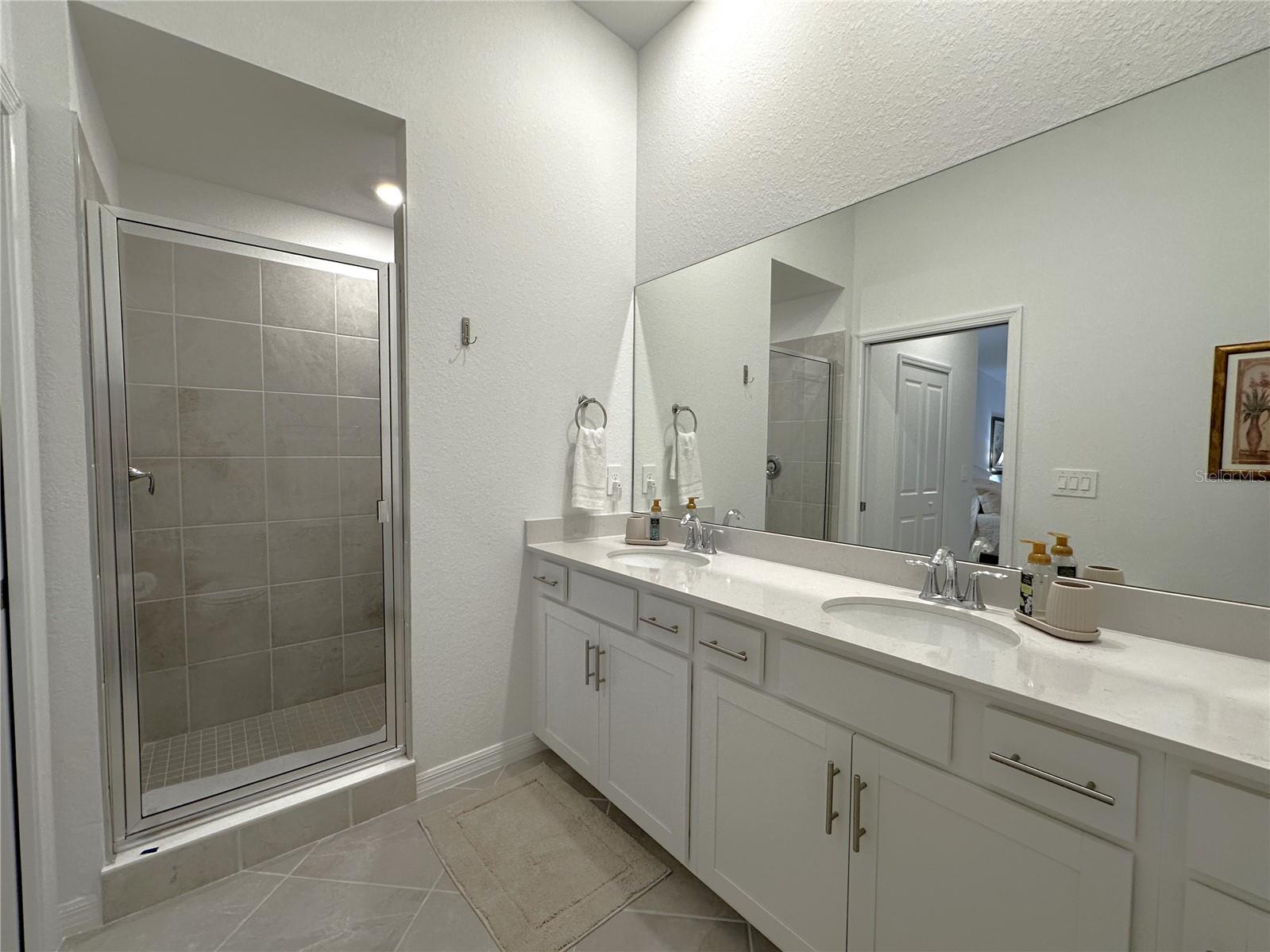 14241 Heritage Landing Blvd #1823 Property Photo 14