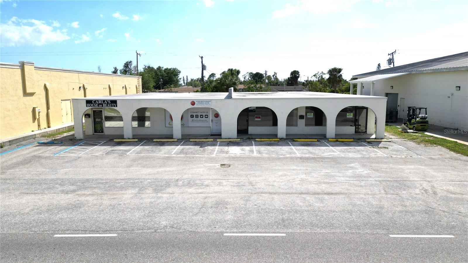 3057 Tamiami Trl Property Photo 1
