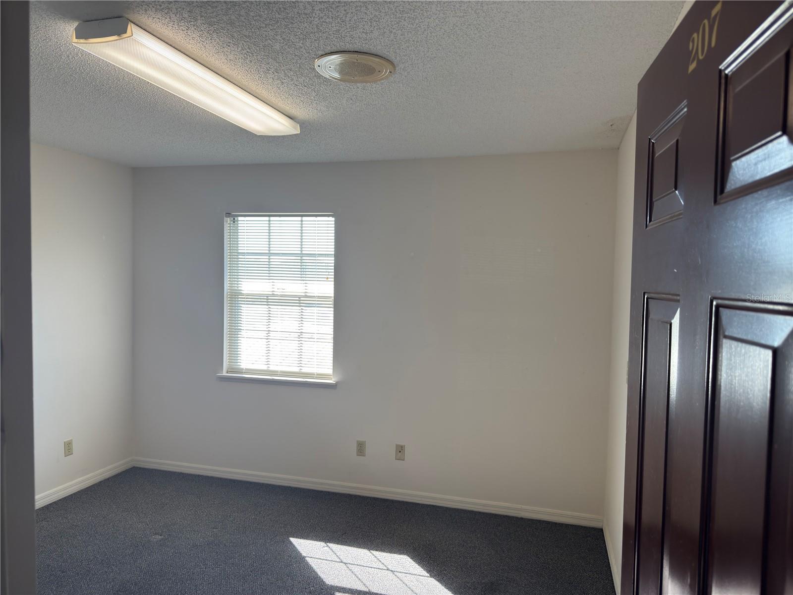 949 Tamiami Trl Property Photo 6