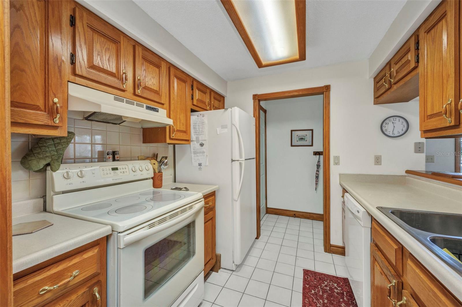 22375 Edgewater Dr #255 Property Photo 10
