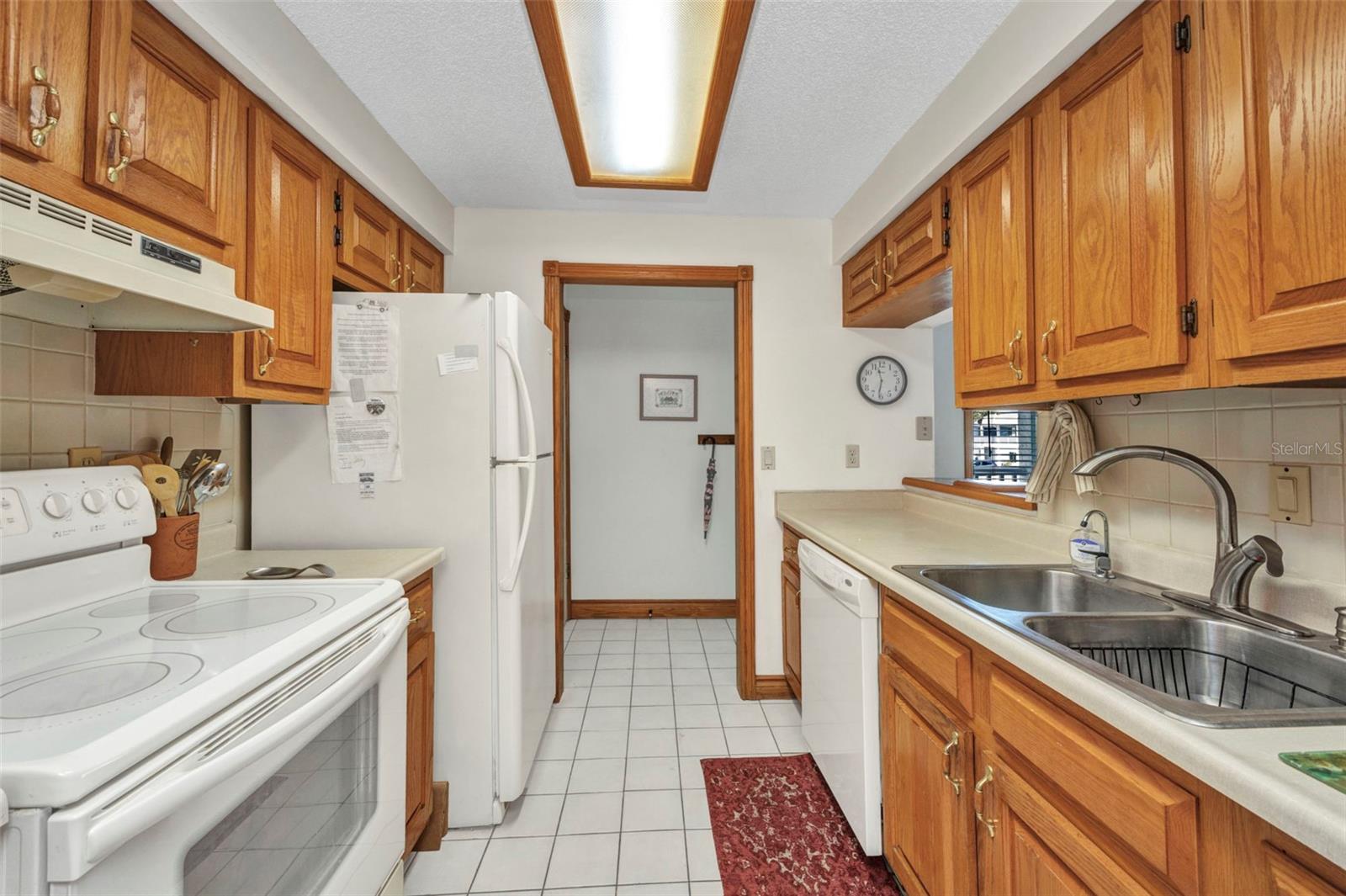 22375 Edgewater Dr #255 Property Photo 11