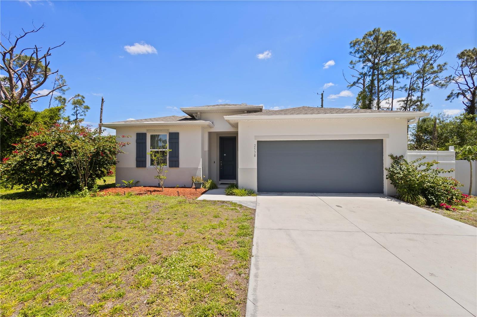 2538 Dongola St Property Photo