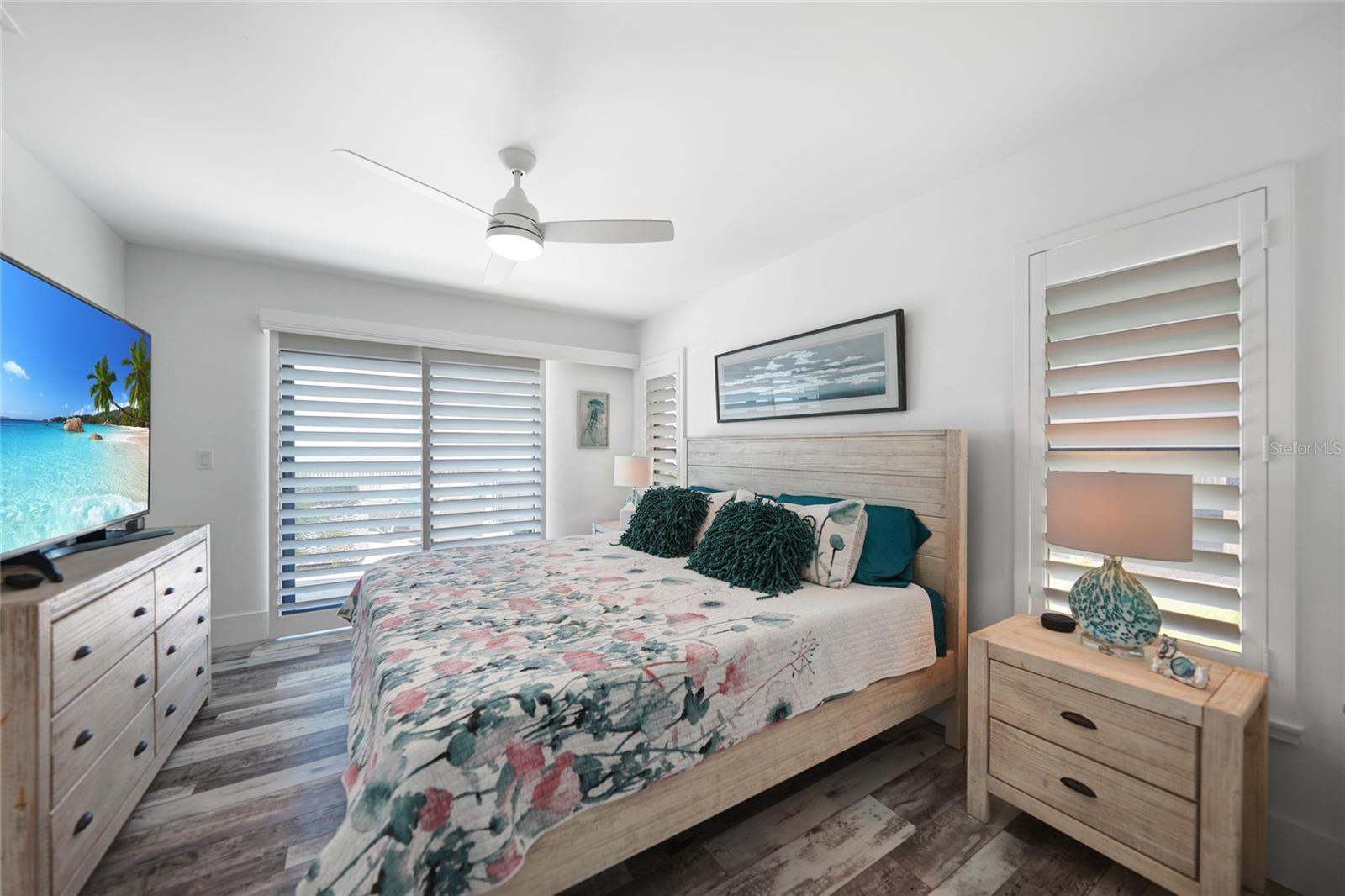 1820 Jamaica Way Property Photo 27