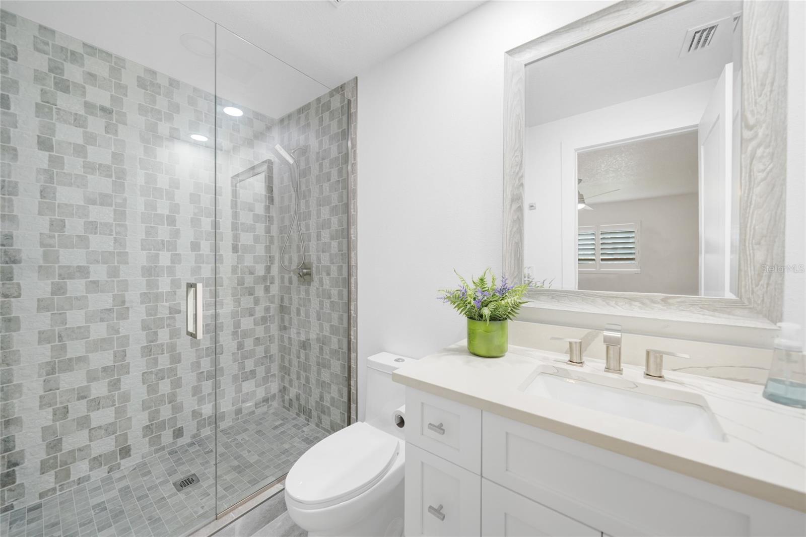 1820 Jamaica Way Property Photo 34