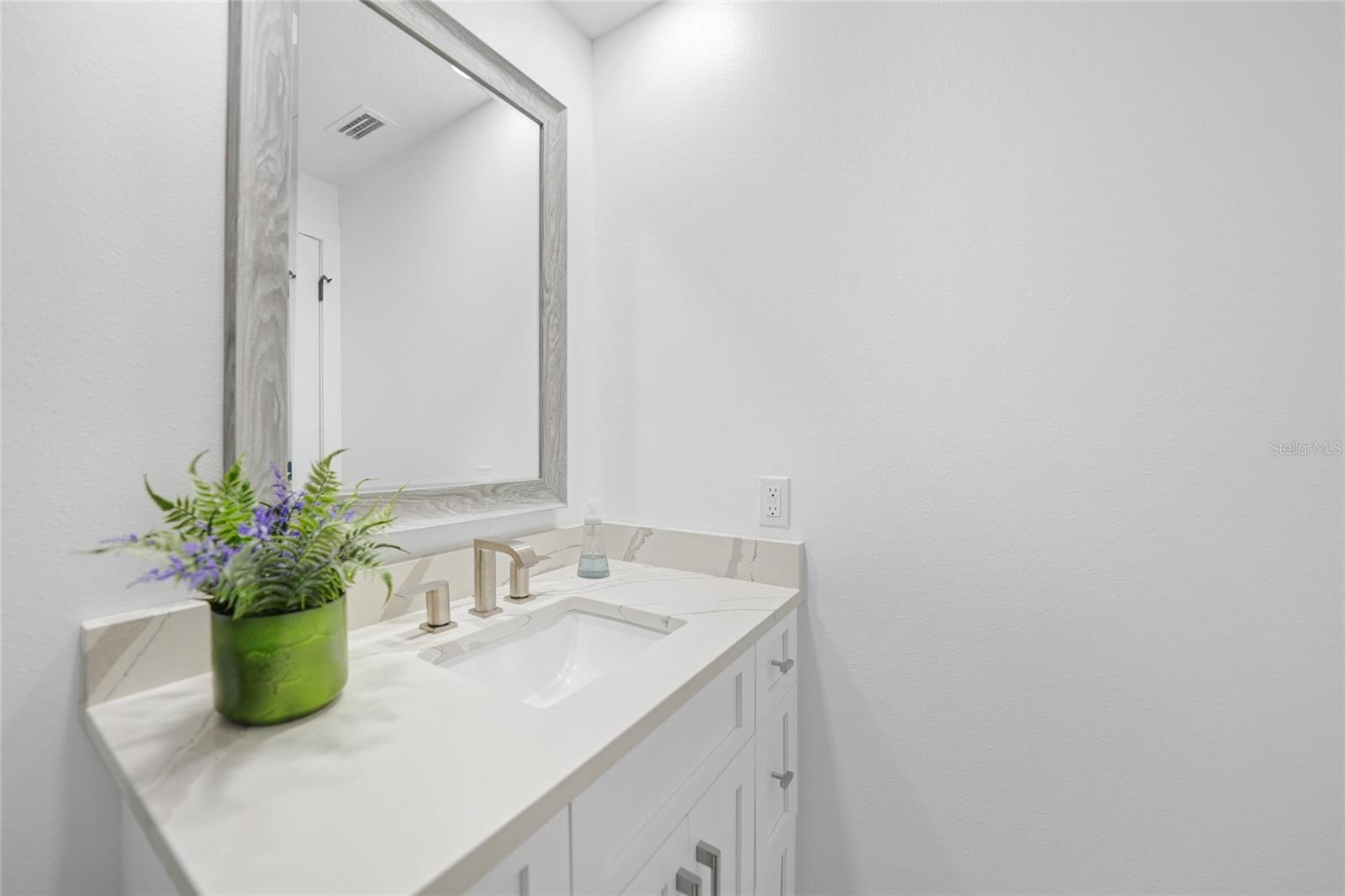 1820 Jamaica Way Property Photo 35