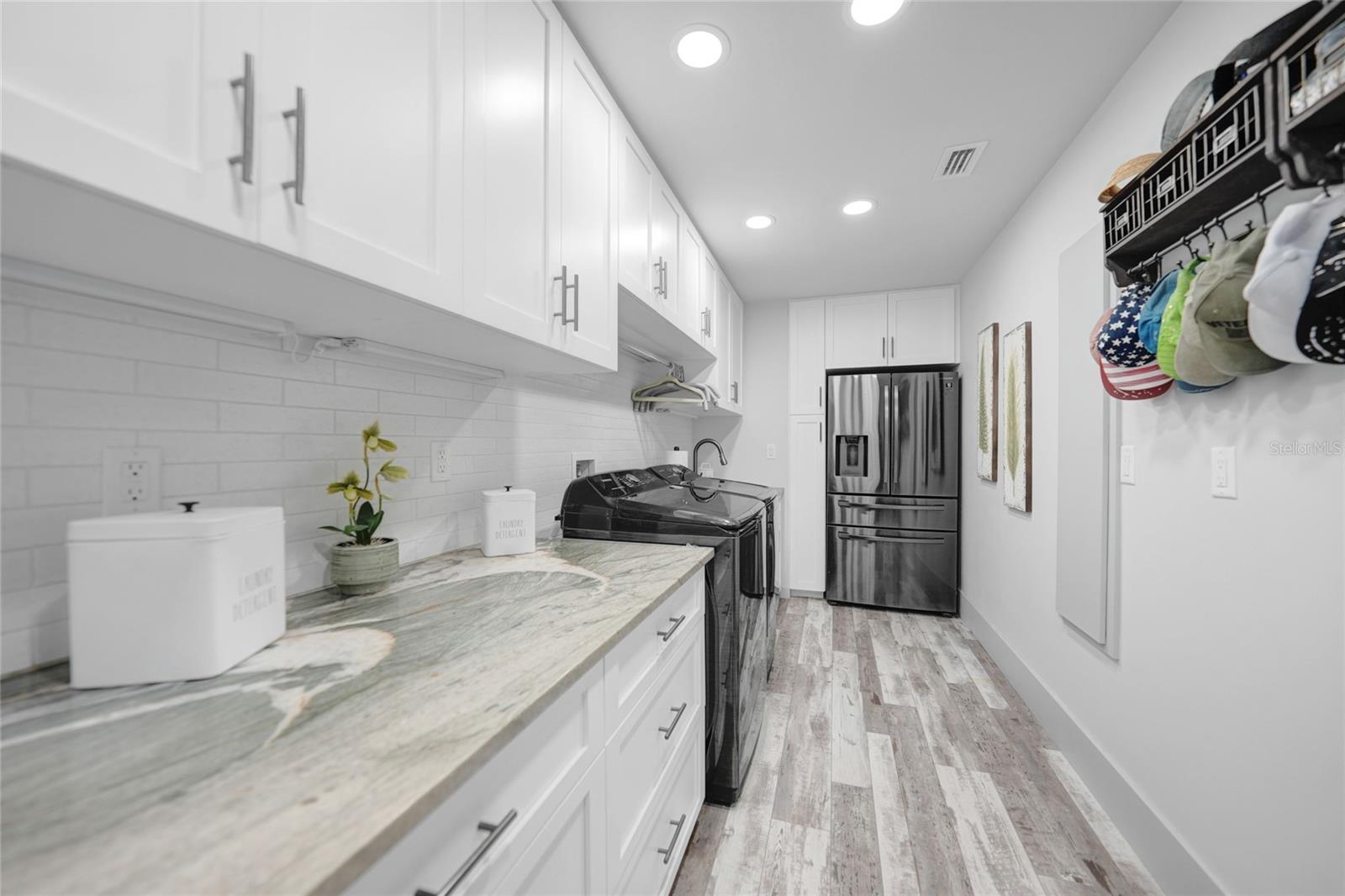 1820 Jamaica Way Property Photo 37