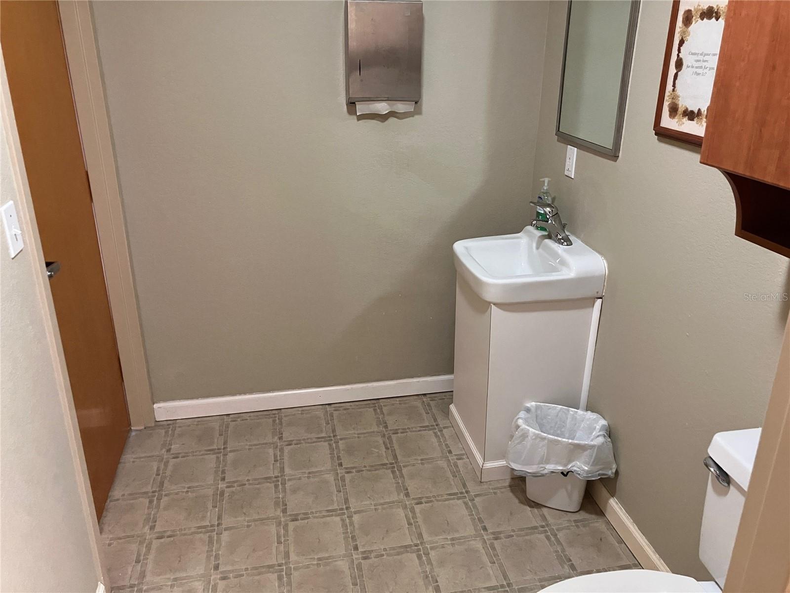 3390 Tamiami Trl #2h Property Photo 21