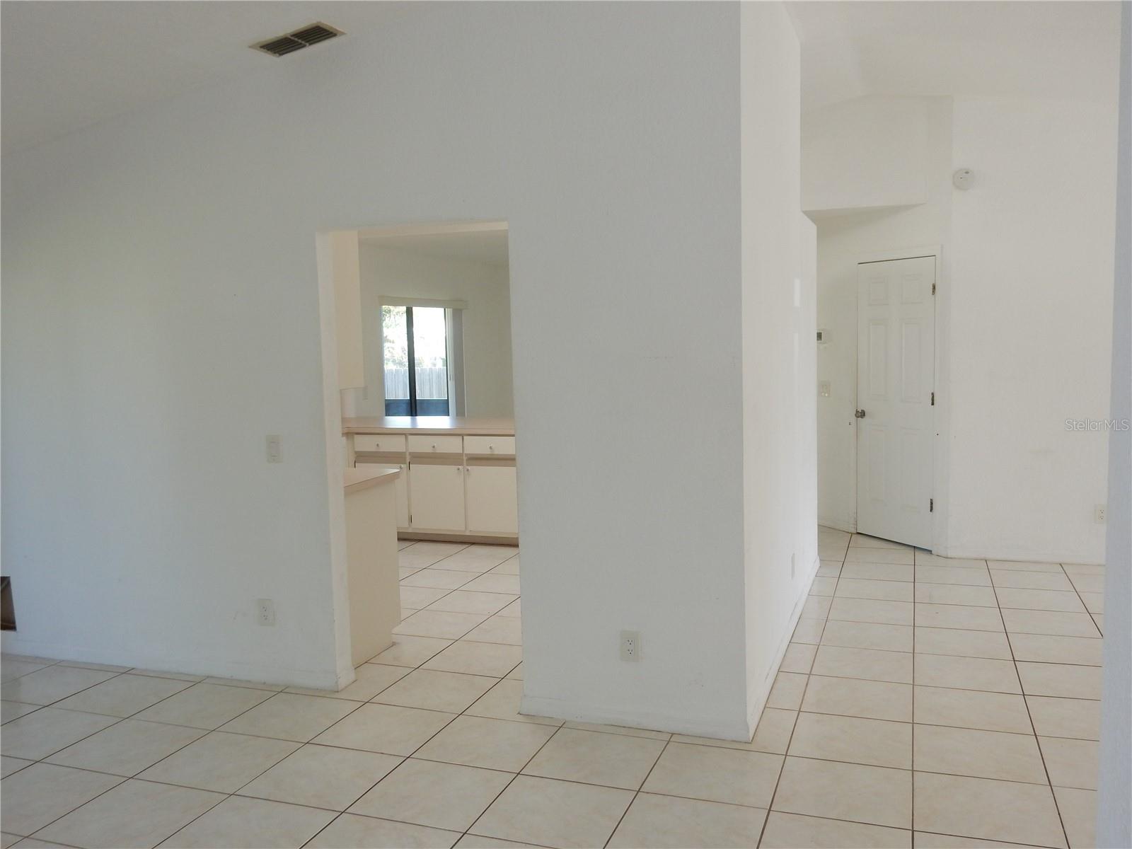 582 Reading St Nw Property Photo 17