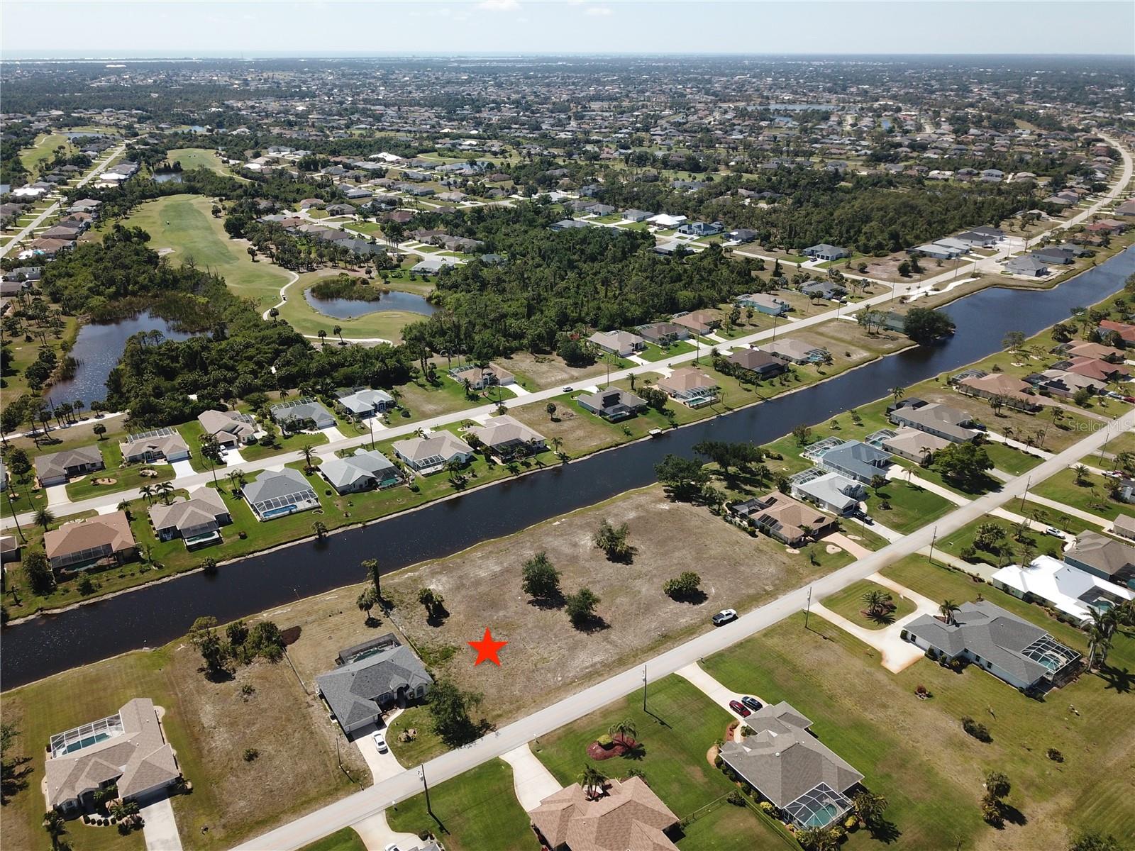 828 Boundary Blvd Property Photo 4