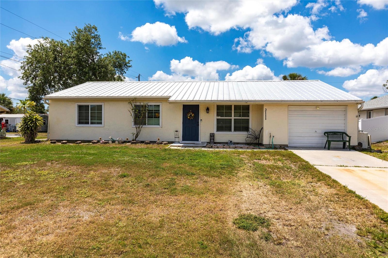 2111 Backton St Property Photo