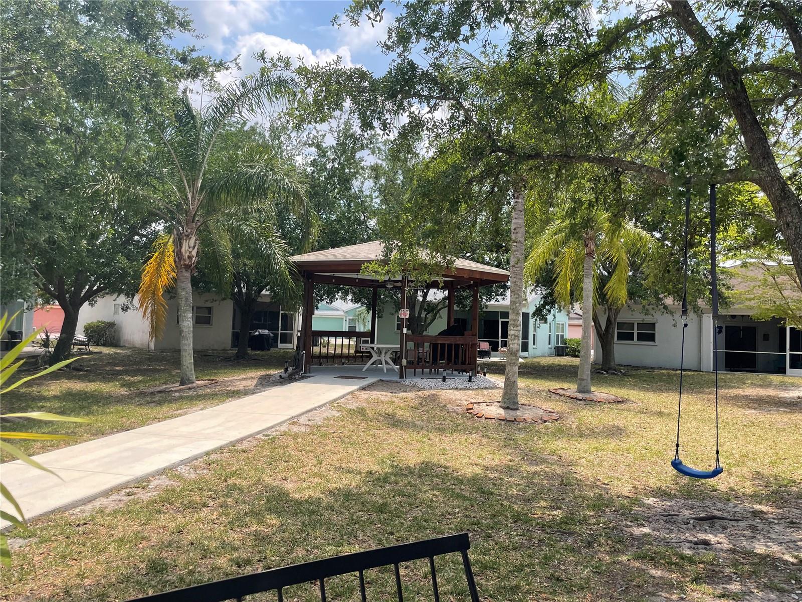 10740 Pearl Bay Cir Property Photo 4
