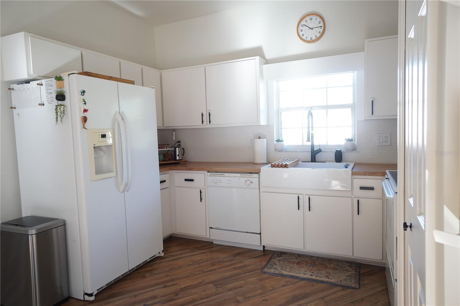 10740 Pearl Bay Cir Property Photo 8