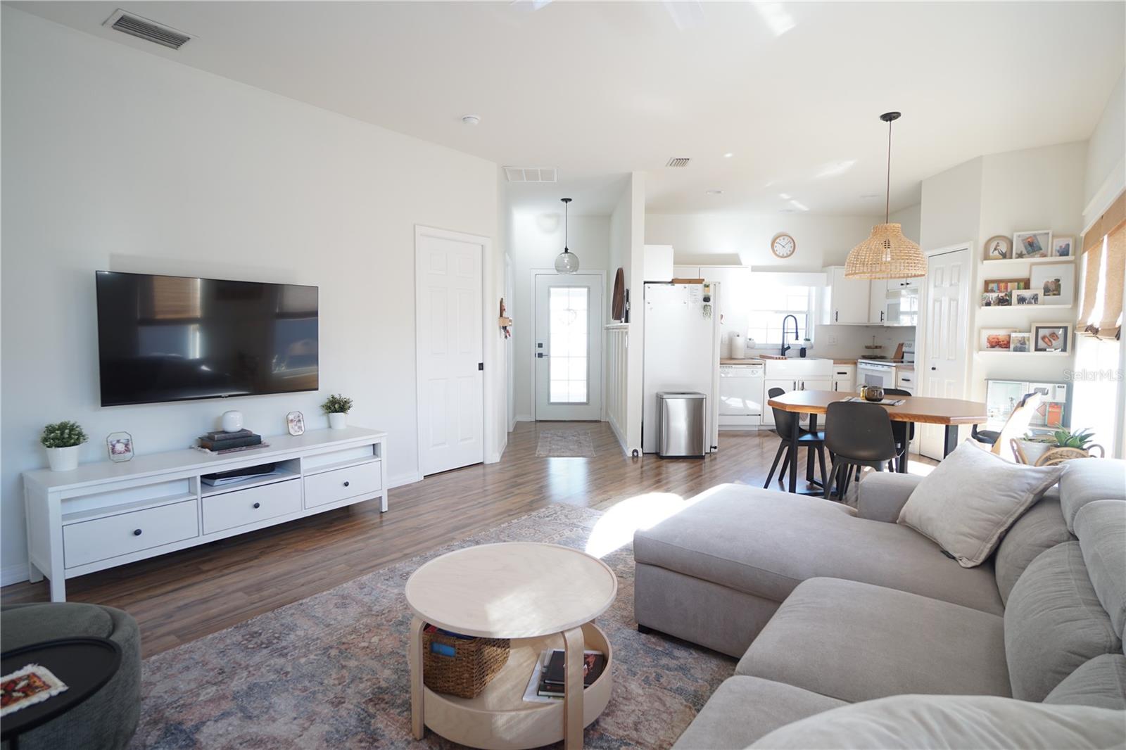 10740 Pearl Bay Cir Property Photo 13