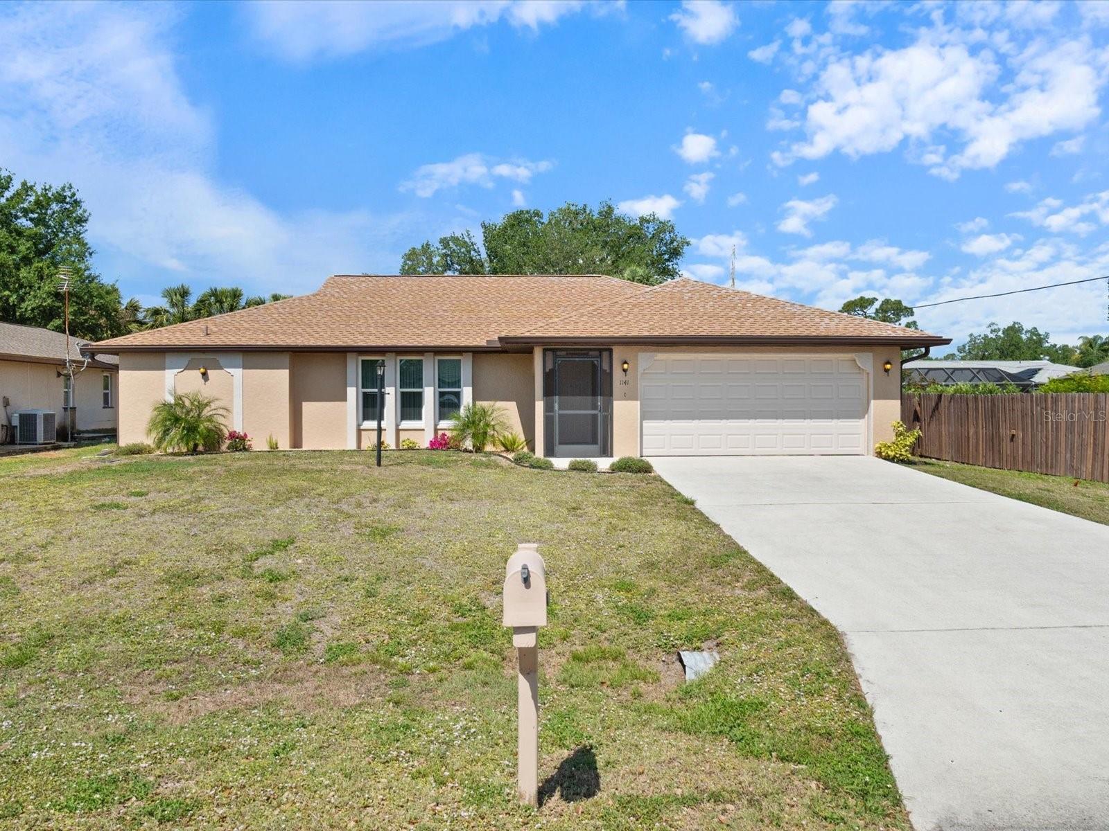 1141 Fletcher St Property Photo