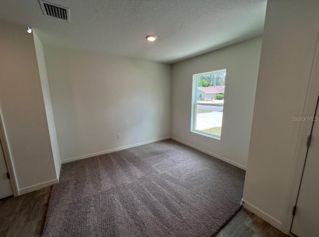 25 Ryding Ln Property Photo 3