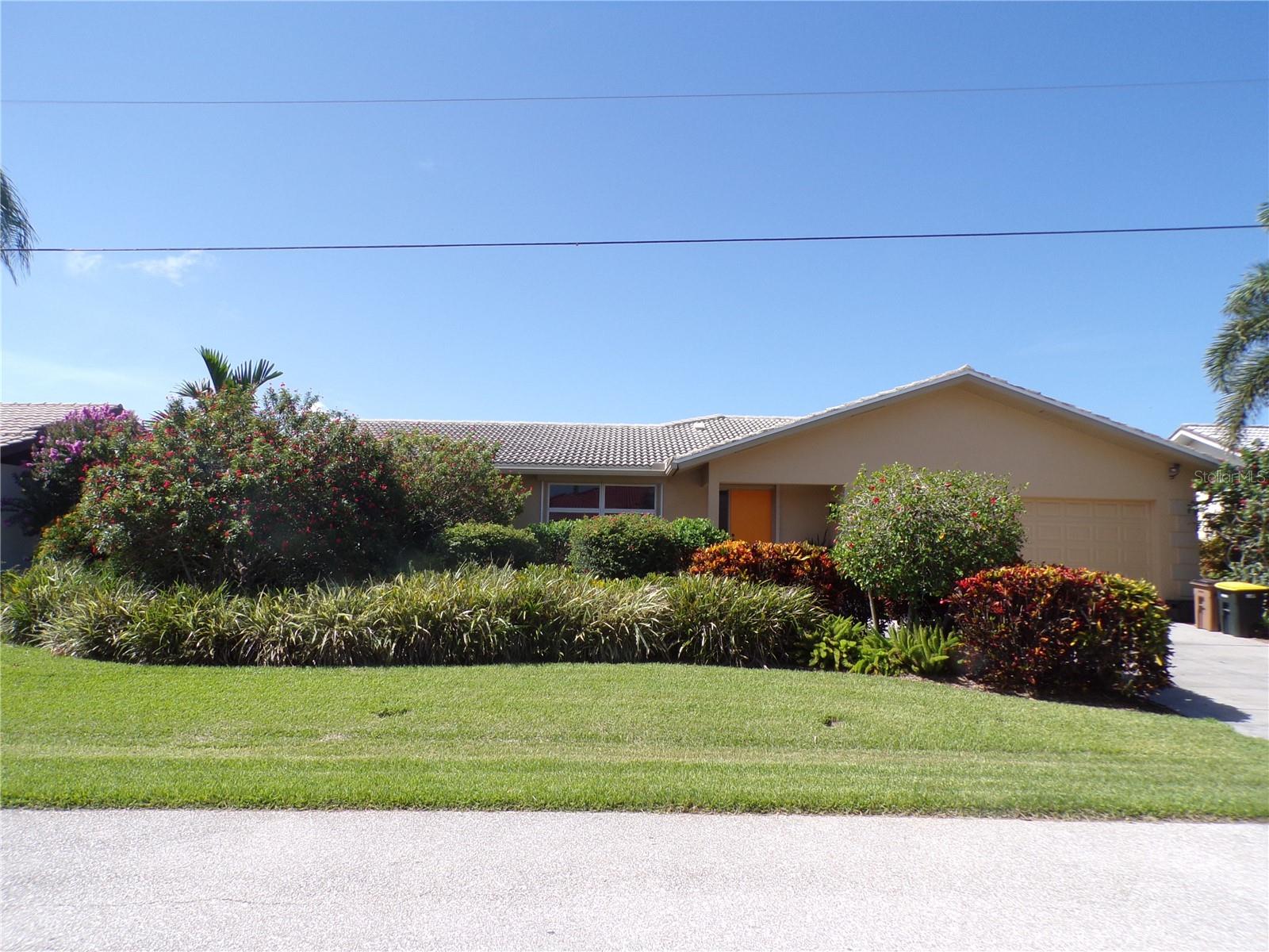 2839 Via Paloma Dr Property Photo