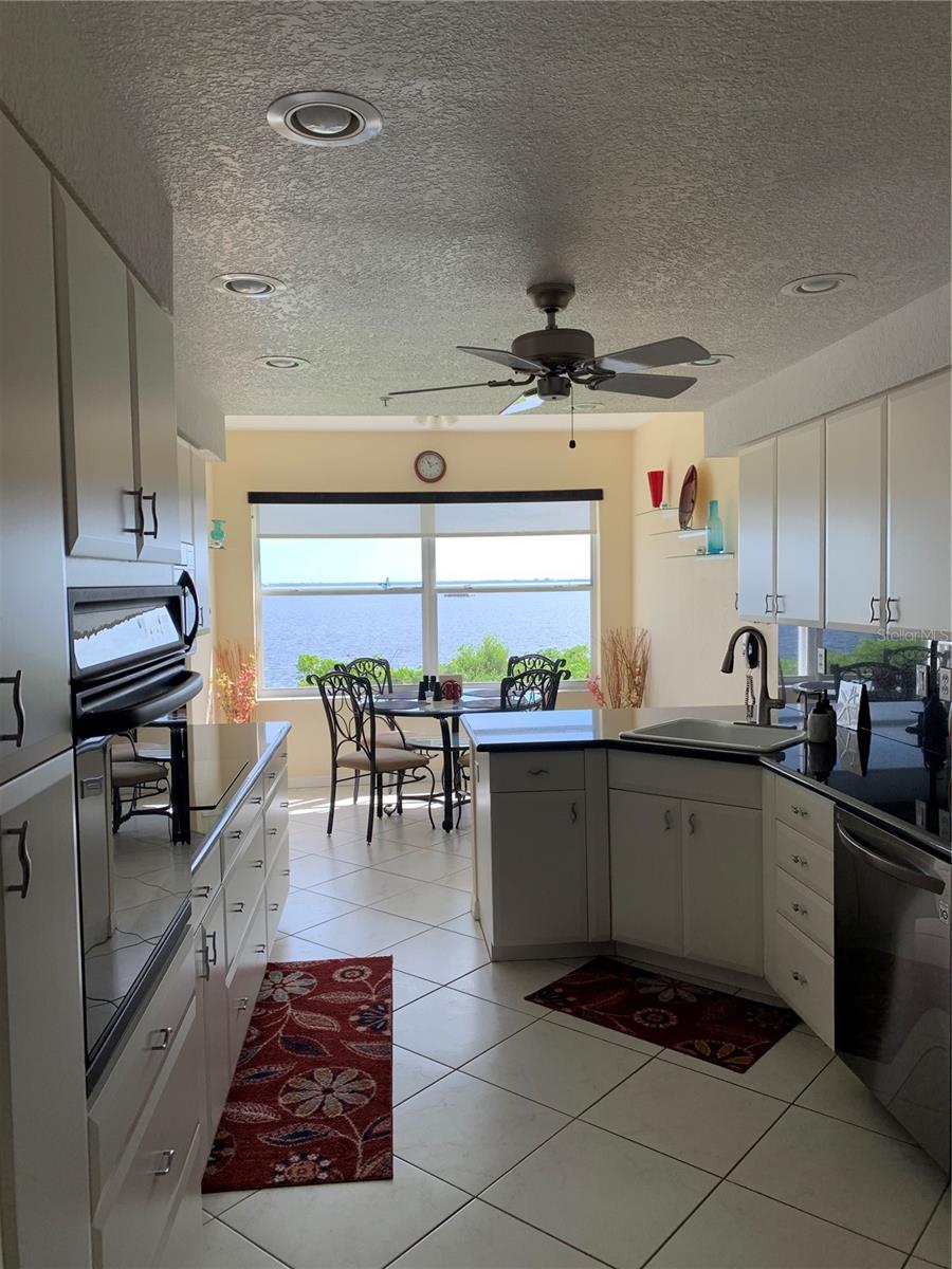 200 Harbor Walk Dr #321 Property Photo 6